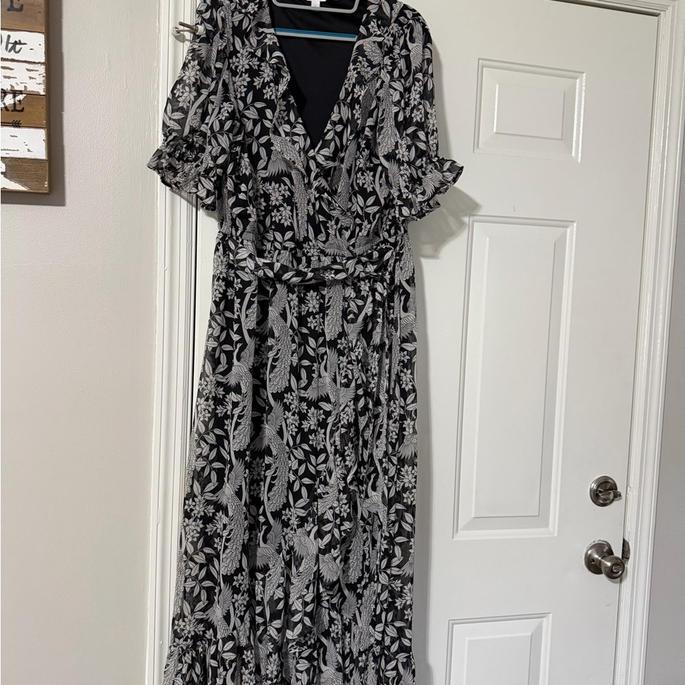 LC Lauren Conrad Black and White Floral Maxi Dress . Worn once